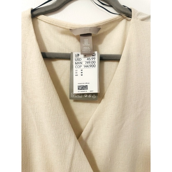 Long Sleeve Cream Wrap Dress Size US Medium - Picture 4 of 4